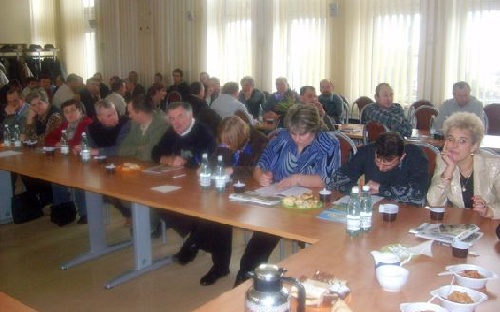 Przedstawiciele gminy Stare Juchy na sali obrad