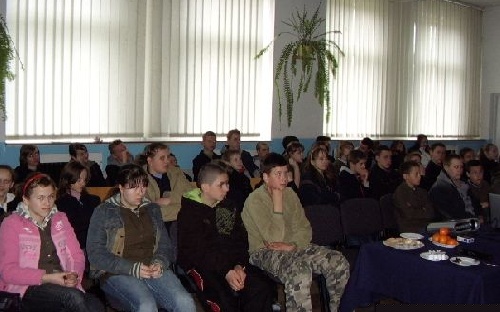 uczniowie z ZSS Stare Juchy